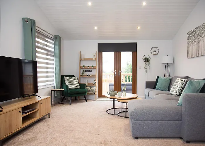 3 Bedroom Lodge With Hot Tub